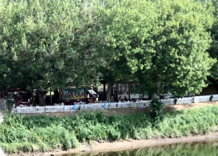 L'escale Дом отдыха Кастийон-ла-Батай