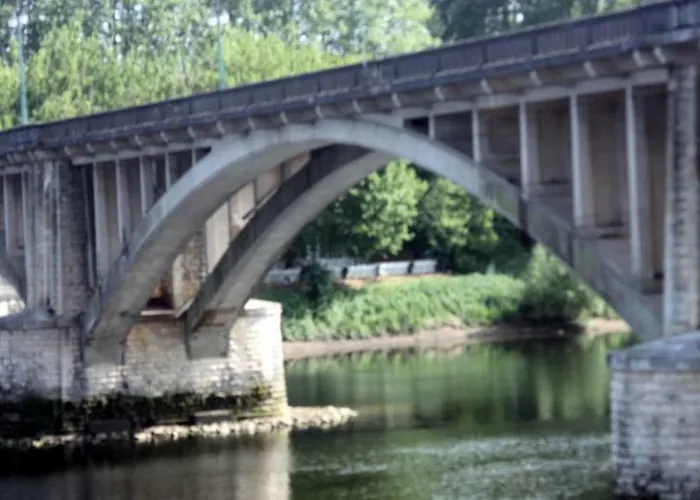 L'escale Дом отдыха Кастийон-ла-Батай